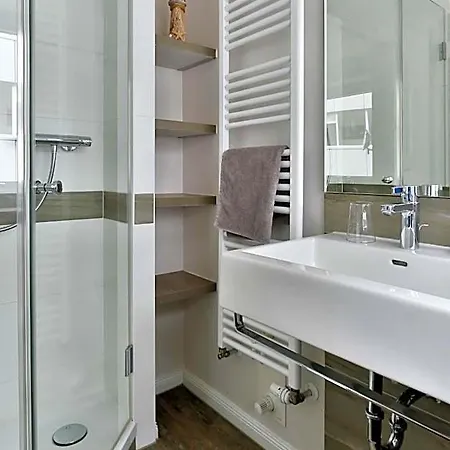 Uthland Hotel 3*